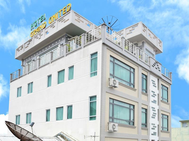 Hotel Grand United - 21St Downtown Yangón Exterior foto